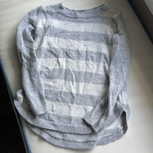 Tucker + Tate girls striped sweater size 6- great condition